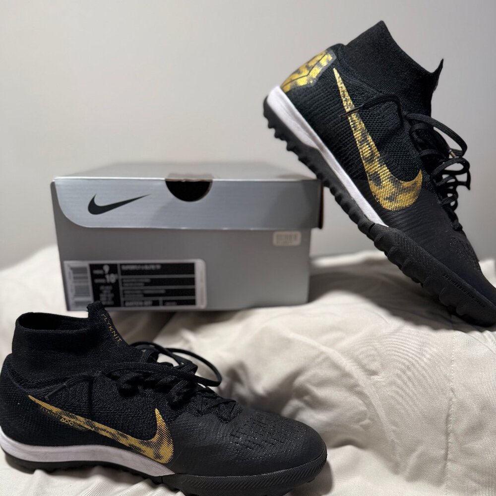 Nike Mercurial Superfly 6 Elite TF Black/Metallic Vivid Gold Men’s 9 New In Box